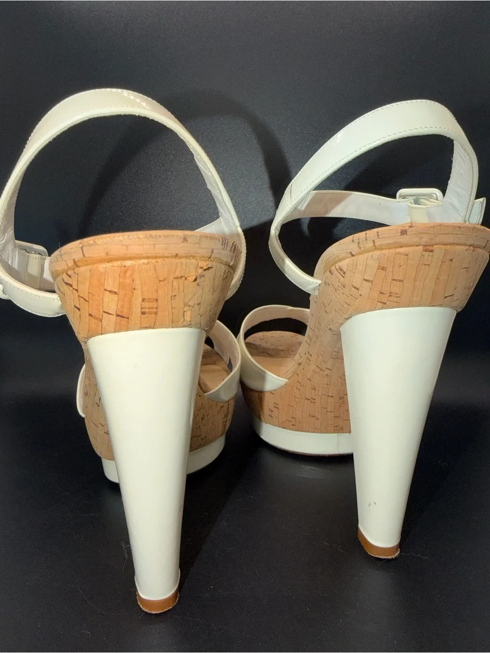 Christian Louboutin note cork